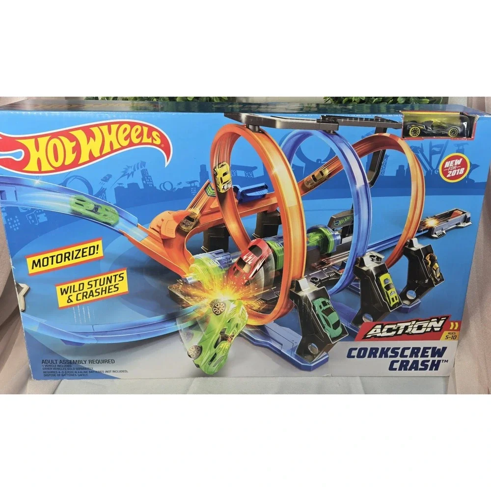 Hot Wheels Corkscrew Crash Track Set Triple Loop Booster NIB Mattel New